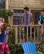 Shake_It_Up_S01E20_1080p_BTD_000878.jpg