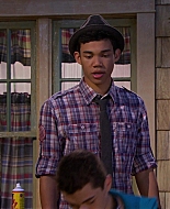 Shake_It_Up_S01E20_1080p_BTD_001078.jpg