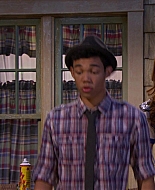 Shake_It_Up_S01E20_1080p_BTD_001080.jpg