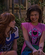 Shake_It_Up_S01E20_1080p_BTD_001328.jpg