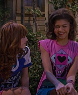 Shake_It_Up_S01E20_1080p_BTD_001329.jpg
