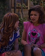 Shake_It_Up_S01E20_1080p_BTD_001344.jpg