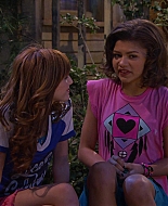Shake_It_Up_S01E20_1080p_BTD_001345.jpg