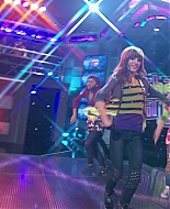 Shake_It_Up_S01E21_1080p_BTD_000180.jpg