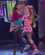 Shake_It_Up_S01E21_1080p_BTD_000198.jpg