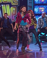 Shake_It_Up_S01E21_1080p_BTD_000215.jpg