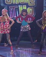 Shake_It_Up_S01E21_1080p_BTD_000247.jpg