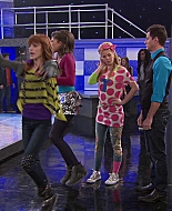 Shake_It_Up_S01E21_1080p_BTD_000359.jpg