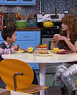 Shake_It_Up_S01E21_1080p_BTD_000516.jpg