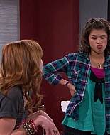 Shake_It_Up_S01E21_1080p_BTD_001532.jpg