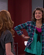 Shake_It_Up_S01E21_1080p_BTD_001545.jpg