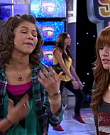 Shake_It_Up_S01E21_1080p_BTD_001650.jpg