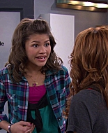 Shake_It_Up_S01E21_1080p_BTD_001923.jpg