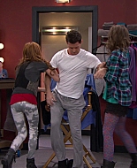 Shake_It_Up_S01E21_1080p_BTD_001992.jpg