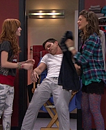 Shake_It_Up_S01E21_1080p_BTD_002003.jpg