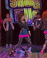 Shake_It_Up_S01E21_1080p_BTD_002211.jpg