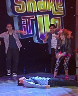 Shake_It_Up_S01E21_1080p_BTD_002216.jpg