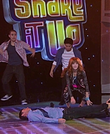 Shake_It_Up_S01E21_1080p_BTD_002218.jpg
