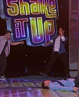 Shake_It_Up_S01E21_1080p_BTD_002224.jpg