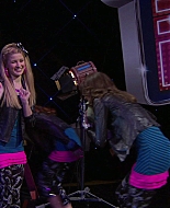 Shake_It_Up_S01E21_1080p_BTD_002936.jpg