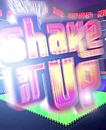 Shake_It_Up_S02E01_Shrink_It_Up_1080p_BTD_000231.jpg
