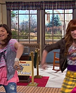 Shake_It_Up_S02E01_Shrink_It_Up_1080p_BTD_000243.jpg