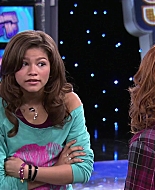 Shake_It_Up_S02E01_Shrink_It_Up_1080p_BTD_000555.jpg
