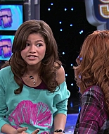 Shake_It_Up_S02E01_Shrink_It_Up_1080p_BTD_000587.jpg