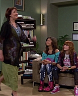 Shake_It_Up_S02E01_Shrink_It_Up_1080p_BTD_000818.jpg