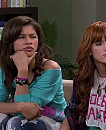 Shake_It_Up_S02E01_Shrink_It_Up_1080p_BTD_000880.jpg