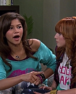 Shake_It_Up_S02E01_Shrink_It_Up_1080p_BTD_000929.jpg