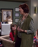 Shake_It_Up_S02E01_Shrink_It_Up_1080p_BTD_001895.jpg