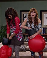 Shake_It_Up_S02E01_Shrink_It_Up_1080p_BTD_001916.jpg
