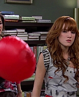 Shake_It_Up_S02E01_Shrink_It_Up_1080p_BTD_001930.jpg