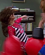 Shake_It_Up_S02E01_Shrink_It_Up_1080p_BTD_001997.jpg