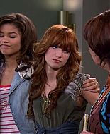 Shake_It_Up_S02E01_Shrink_It_Up_1080p_BTD_002827.jpg