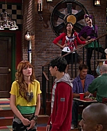Shake_It_Up_S02E02_Three_s_a_Crowd_It_Up_1080p_BTD_002915.jpg