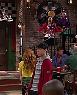 Shake_It_Up_S02E02_Three_s_a_Crowd_It_Up_1080p_BTD_002918.jpg