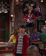 Shake_It_Up_S02E02_Three_s_a_Crowd_It_Up_1080p_BTD_002919.jpg