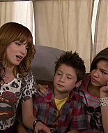 Shake_It_Up_S02E03_Shake_It_Up2C_Up_and_Away_1080p_BTD_001915.jpg