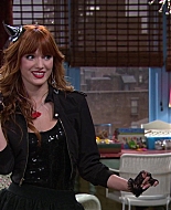 Shake_It_Up_S02E04_Beam_It_Up_1080p_BTD_000096.jpg