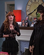 Shake_It_Up_S02E04_Beam_It_Up_1080p_BTD_000166.jpg