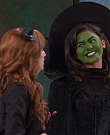 Shake_It_Up_S02E04_Beam_It_Up_1080p_BTD_000168.jpg