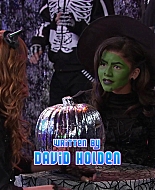 Shake_It_Up_S02E04_Beam_It_Up_1080p_BTD_000549.jpg