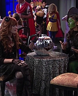 Shake_It_Up_S02E04_Beam_It_Up_1080p_BTD_000556.jpg