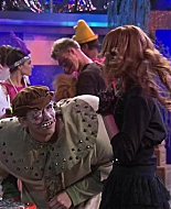 Shake_It_Up_S02E04_Beam_It_Up_1080p_BTD_000588.jpg