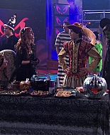 Shake_It_Up_S02E04_Beam_It_Up_1080p_BTD_000967.jpg