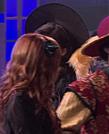 Shake_It_Up_S02E04_Beam_It_Up_1080p_BTD_000990.jpg