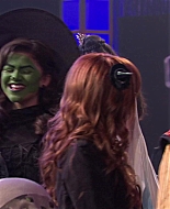 Shake_It_Up_S02E04_Beam_It_Up_1080p_BTD_000991.jpg