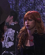 Shake_It_Up_S02E04_Beam_It_Up_1080p_BTD_001013.jpg